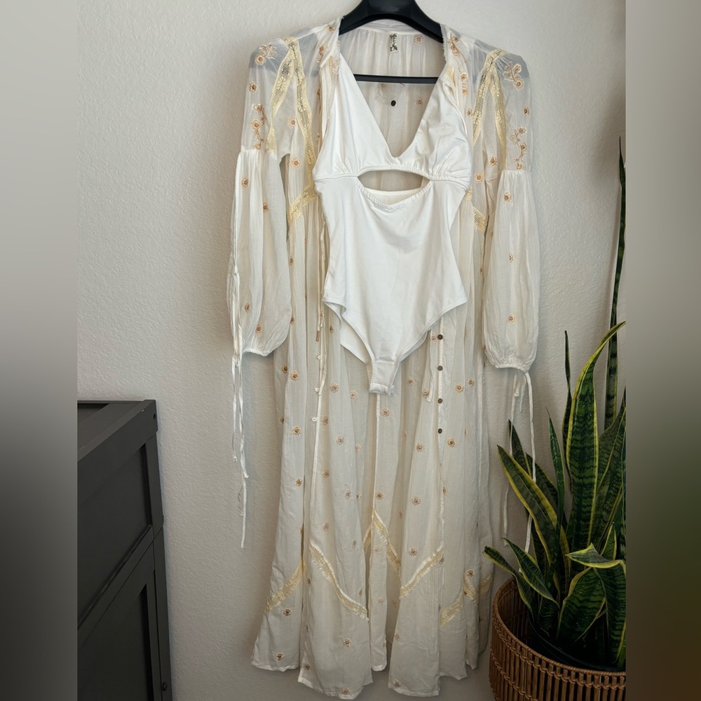 NWOT- Free People Maxi dress with body suit and floral embellishments - Picture 4 of 6